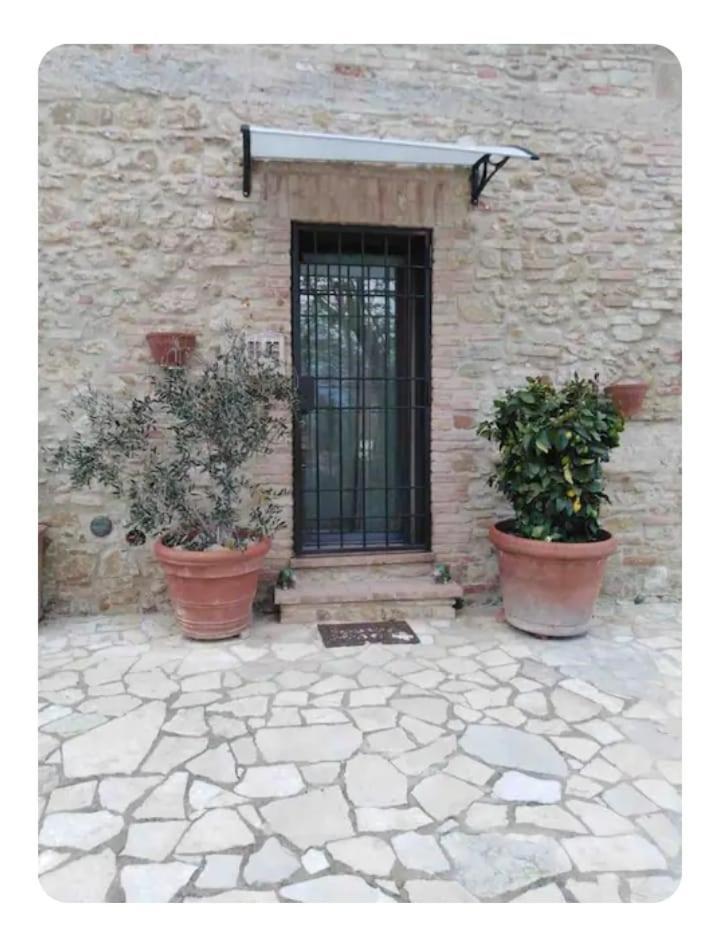 شقة La Casina Di Ancicucco 1 سان جيمينيانو المظهر الخارجي الصورة